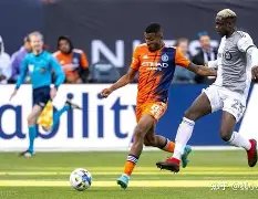 左小青身形,婀娜,简约白裙尽,MK体育,MK,MK体育网址,MKapp,MK官网,MK集团